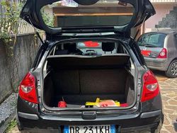 Usata 2008 Renault Clio II Tre volumi | 3500 € (Buon prezzo)
