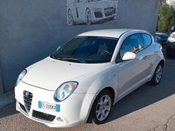 Bianco Usata 2011 Alfa Romeo MiTo Distinctive Due volumi | 5200 € (Molto cara)