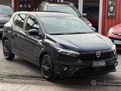 Grigio Usata 2021 Dacia Sandero Tre volumi | 10.750 € (Buon prezzo)