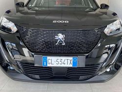 Nero Usata 2023 Peugeot 2008 Active SUV | 17.450 € (Buon prezzo)