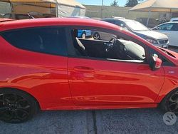 Rosso Usata 2018 Ford Fiesta Vignale Due volumi | 8500 € (Ottimo prezzo)