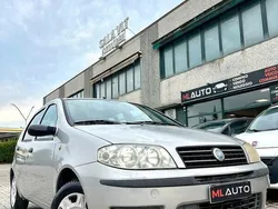 Grigio Usata 2006 Fiat Punto Dynamic Due volumi | 2500 € (Buon prezzo)