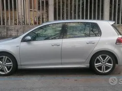 Argento Usata 2010 VW Golf VI Highline Tre volumi | 8900 € (Cara)
