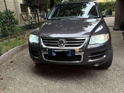 Usata 2007 VW Touareg Exclusive SUV | 7500 € (Cara)