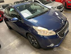 Blu Usata 2014 Peugeot 208 Allure Due volumi | 5850 € (Buon prezzo)