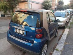 Blu/azzurro Usata 2009 Smart ForTwo Coupé Pure Due volumi | 5100 € (Buon prezzo)