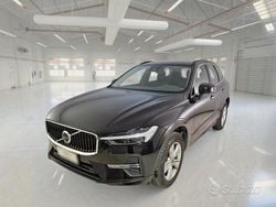 Nero Usata 2022 Volvo XC60 Core SUV | 32.450 € (Ottimo prezzo)