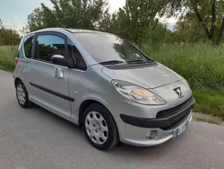 Usata 2006 Peugeot 1007 Due volumi | 1900 € (Ottimo prezzo)