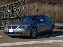 Grigio Usata 2004 BMW 545 Efficient Dynamics Tre volumi | 17.900 €