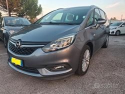 Grigio Usata 2017 Opel Zafira Innovation Monovolume | 9500 € (Ottimo prezzo)