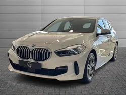 Bianco Usata 2023 BMW 118 M Sport Due volumi | 26.900 € (Buon prezzo)