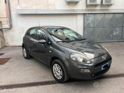 Usata 2016 Fiat Punto Due volumi | 4650 € (Molto cara)