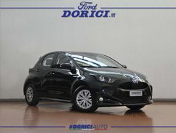 Dark Usata 2021 Toyota Yaris Active Tre volumi | 18.300 € (Buon prezzo)