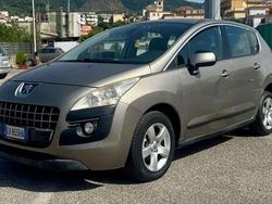 Usata 2009 Peugeot 3008 Active Monovolume | 4600 € (Cara)