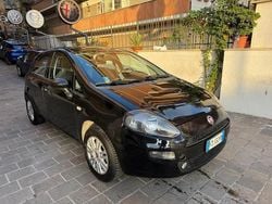 Nero Usata 2016 Fiat Punto Lounge Due volumi | 4950 € (Buon prezzo)
