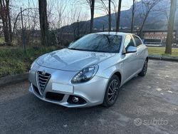 Grigio Usata 2015 Alfa Romeo Giulietta Tre volumi | 6900 € (Ottimo prezzo)