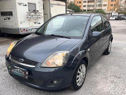 Grigio Usata 2007 Ford Fiesta Tre volumi | 3450 € (Buon prezzo)