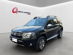 Nero Usata 2015 Dacia Duster Lauréate SUV | 7990 € (Buon prezzo)