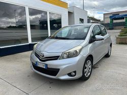 Grigio Usata 2012 Toyota Yaris Due volumi | 6200 €