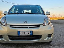 Beige Usata 2007 Daihatsu Sirion Due volumi | 2450 € (Buon prezzo)