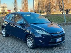 Blu Usata 2009 Ford Fiesta Titanium Tre volumi | 3600 € (Buon prezzo)