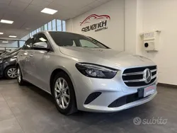 Argento Usata 2022 Mercedes B220 Monovolume | 23.900 € (Buon prezzo)