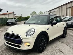Beige Usata 2015 Mini Cooper Due volumi | 9500 € (Ottimo prezzo)