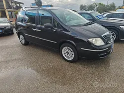 Grigio Usata 2008 Lancia Phedra Monovolume | 3000 € (Buon prezzo)