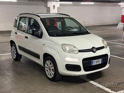 Bianco Usata 2015 Fiat Panda Lounge Tre volumi | 5600 € (Buon prezzo)