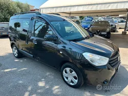 Usata 2013 Dacia Dokker Lauréate Furgone | 3250 € (Super prezzo)