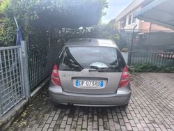 Grigio Usata 2010 Mercedes A150 Tre volumi | 2000 € (Super prezzo)