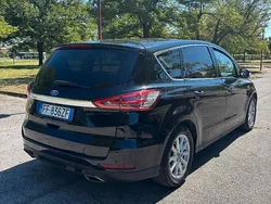 Nero Usata 2016 Ford S-MAX S Monovolume | 13.500 € (Buon prezzo)
