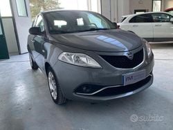 Grigio Usata 2016 Lancia Ypsilon Gold Due volumi | 6900 € (Ottimo prezzo)