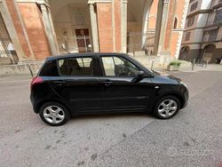Nero Usata 2007 Suzuki Swift Due volumi | 5000 € (Cara)