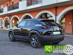 Nero Usata 2023 Mazda MX30 Prime-Line SUV | 18.900 € (Cara)