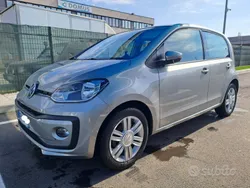 Usata 2017 VW up! high up! Due volumi | 8000 € (Buon prezzo)