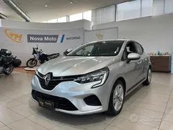Argento Usata 2021 Renault Clio V Business Tre volumi | 11.499 € (Buon prezzo)