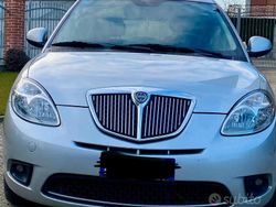Bianco Usata 2011 Lancia Ypsilon Due volumi | 3990 € (Buon prezzo)