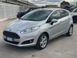 Grigio Usata 2017 Ford Fiesta Titanium Tre volumi | 7000 € (Super prezzo)
