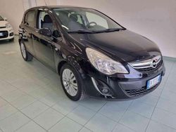 Nero metallizzato Usata 2011 Opel Corsa Tre volumi | 4990 € (Buon prezzo)