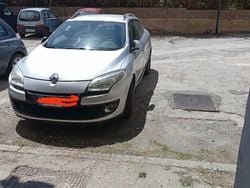 Grigio Usata 2012 Renault Mégane III Station wagon | 2000 € (Buon prezzo)