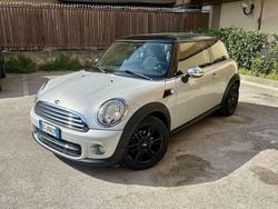 Grigio Usata 2011 Mini Cooper D Due volumi | 5399 € (Buon prezzo)