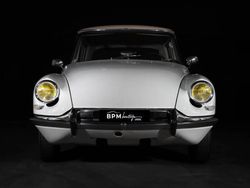 Beige Usata 1966 Citroën DS Comfort Tre volumi | 79.900 €