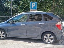 Usata 2007 Honda FR-V Monovolume | 2700 € (Buon prezzo)