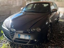 Grigio Usata 2010 Alfa Romeo 147 Progression Due volumi | 2000 € (Buon prezzo)
