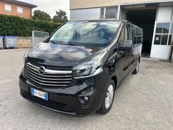 Nero Usata 2015 Opel Vivaro Monovolume | 15.900 € (Buon prezzo)