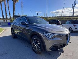 Grigio Usata 2017 Alfa Romeo Stelvio Super SUV | 17.999 € (Ottimo prezzo)