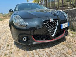 Nero Usata 2018 Alfa Romeo Giulietta Super Due volumi | 9800 € (Buon prezzo)