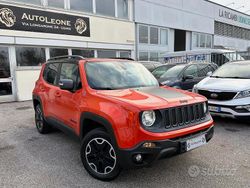 Arancione Usata 2015 Jeep Renegade Trailhawk SUV | 9500 € (Super prezzo)