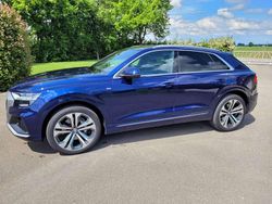 Blu/azzurro Usata 2020 Audi Q8 Ambiente SUV | 59.000 € (Buon prezzo)